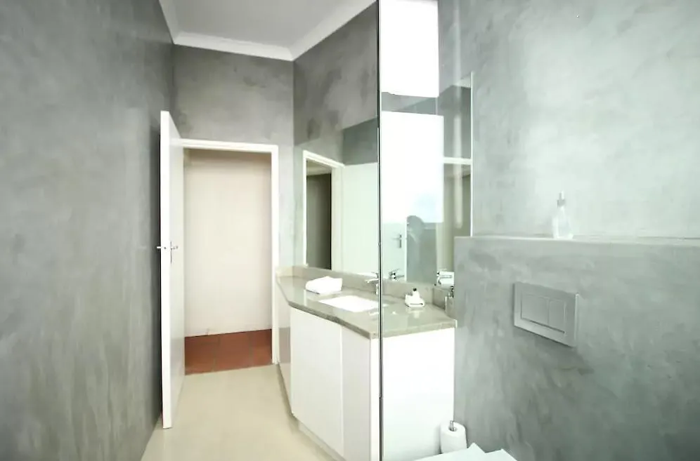 Kloof Avenue 5 Apartment Cape Town