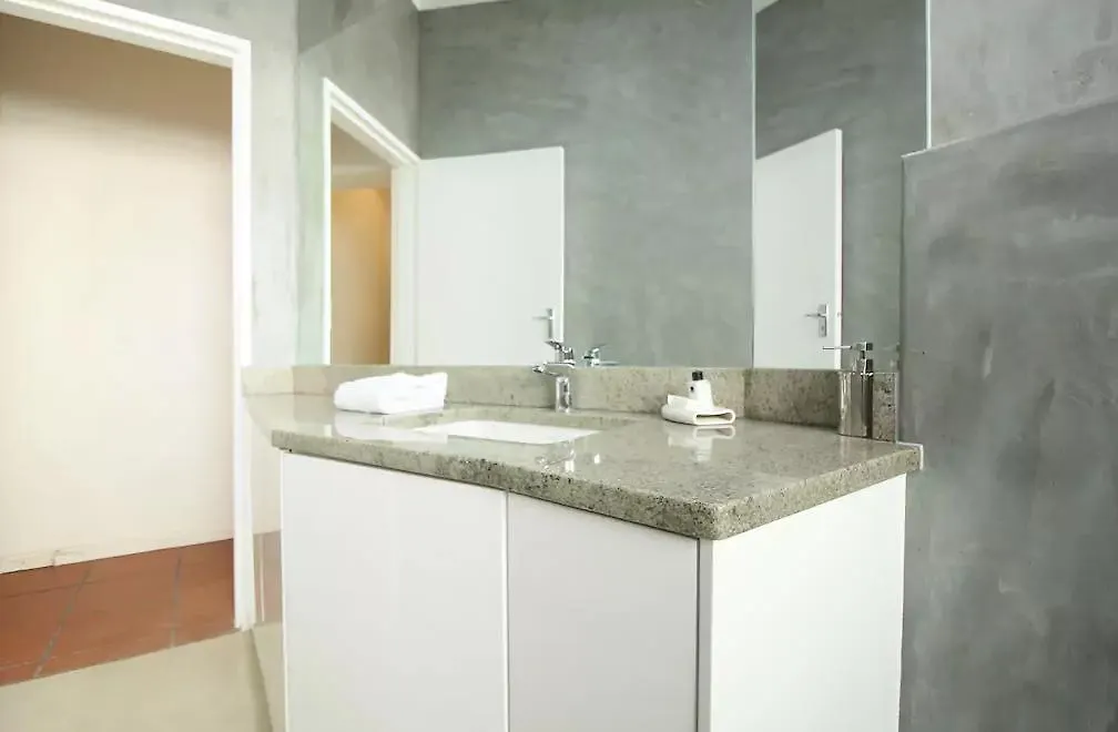 Kloof Avenue 5 Apartment Cape Town